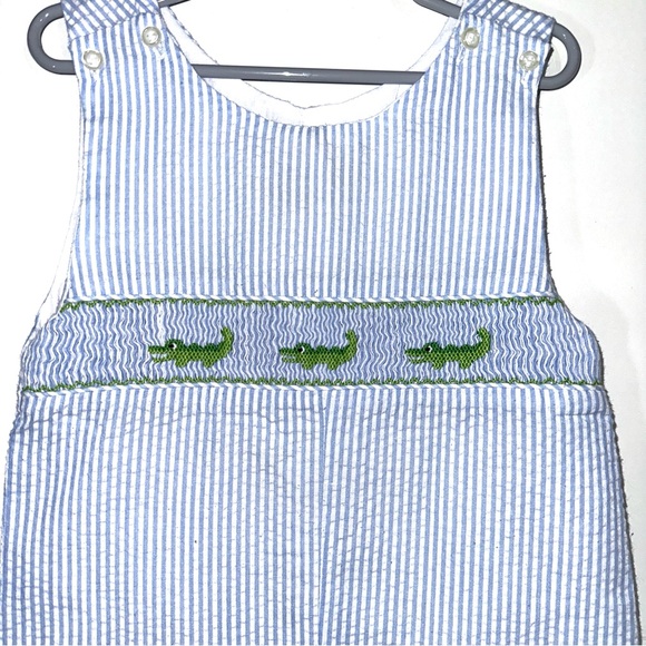 Boy’s Stitched & Smocked Seersucker Alligator Jon Jon - Picture 2 of 5